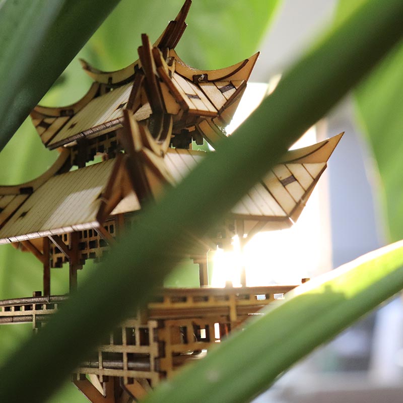 Tiny Treehouses Temple Of Joy - Houten Modelbouwset Met LED Verlichting